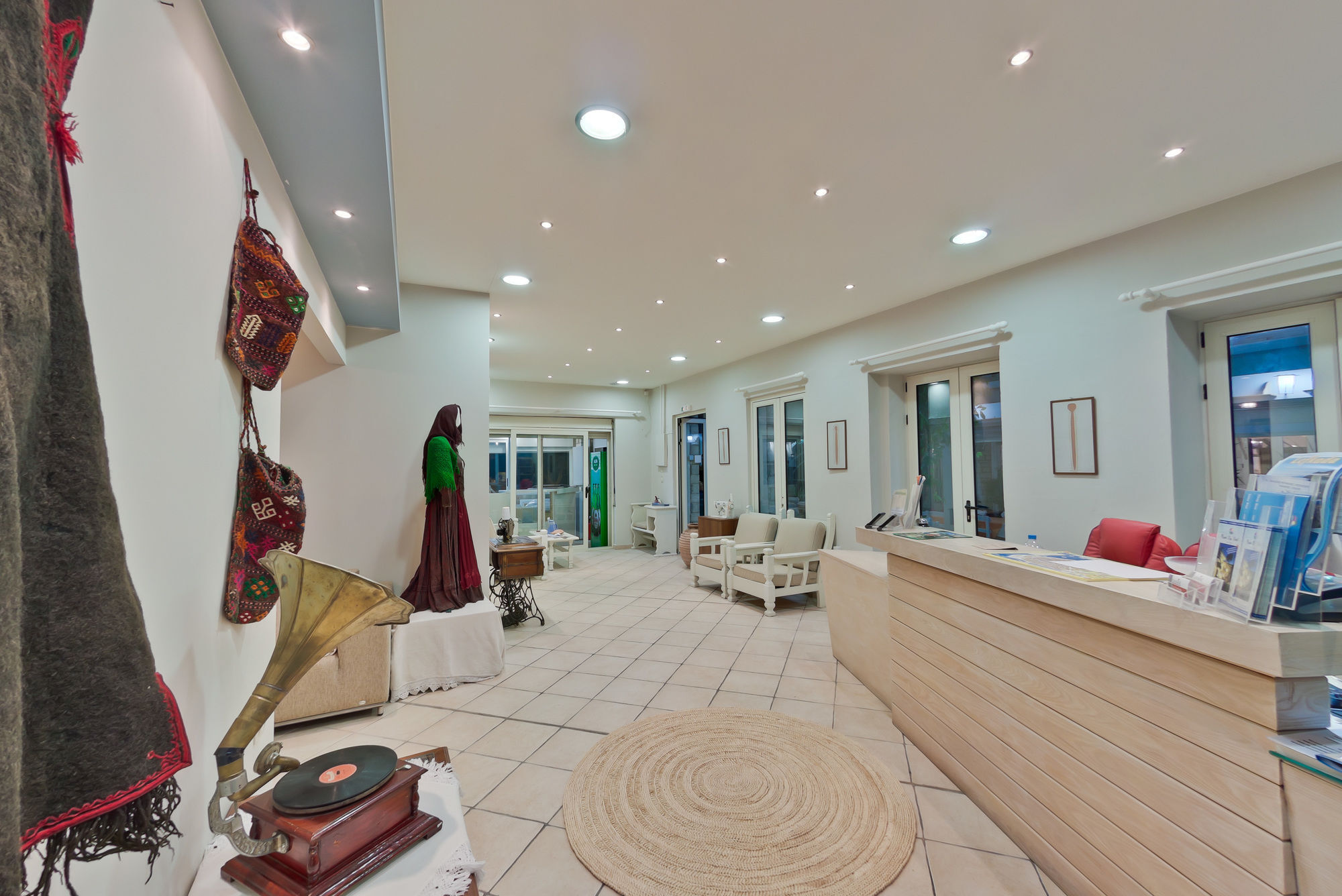 Rouda Bay Beach Hotel Mikros Gialos Exterior foto